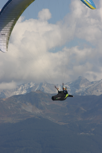 razeebuss radicall , clement Latour