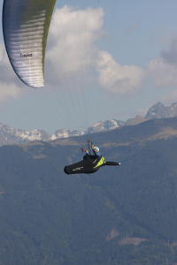 razeebuss radicall , clement Latour